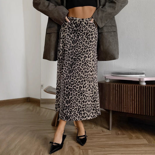LEONIE | High Waist Leopard Skirt