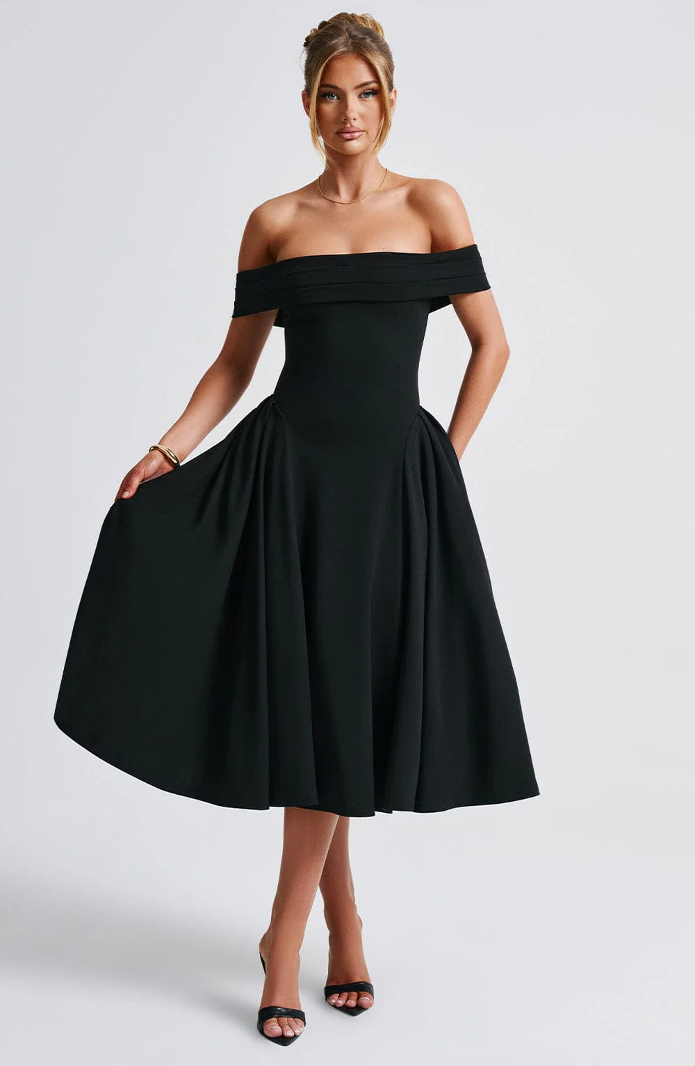 SABRINE | Robe Satinée Élégante