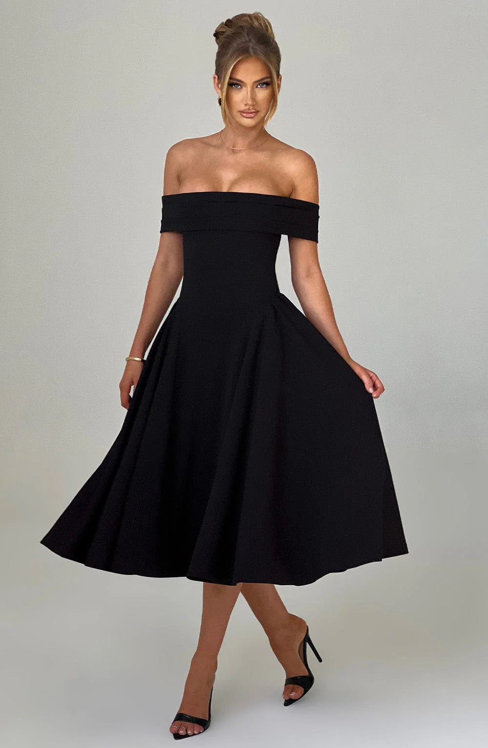 SABRINE | Robe Satinée Élégante