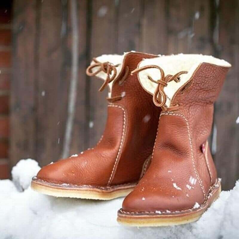 CHILA | Botas de piel y felpa