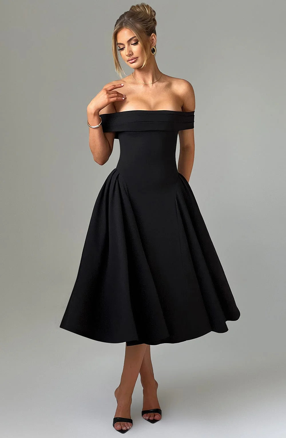 SABRINE | Robe Satinée Élégante