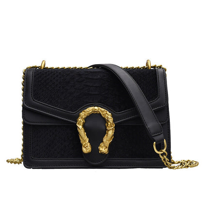 LILIA | Elegant Chain Shoulder Bag 