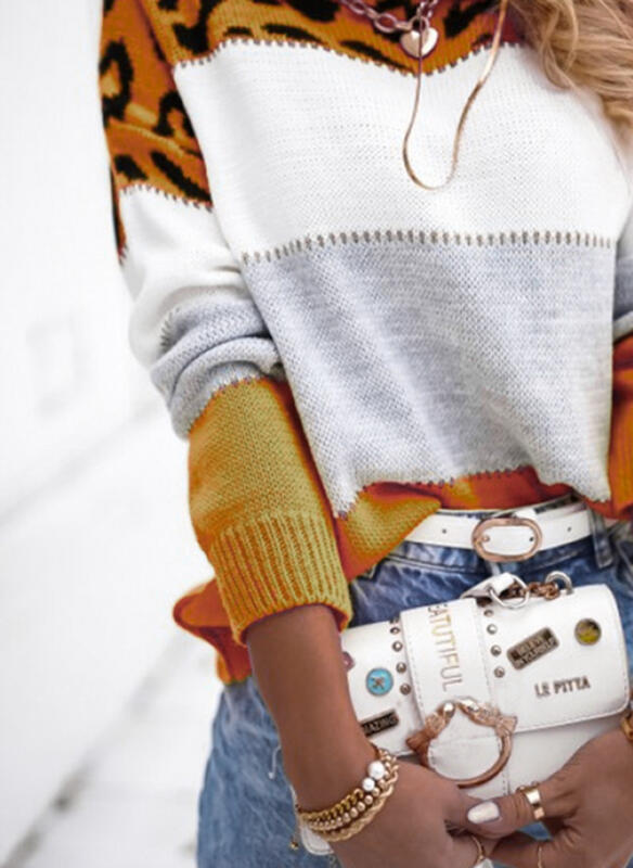 FÉLINA | Chic Casual Leopard Sweater