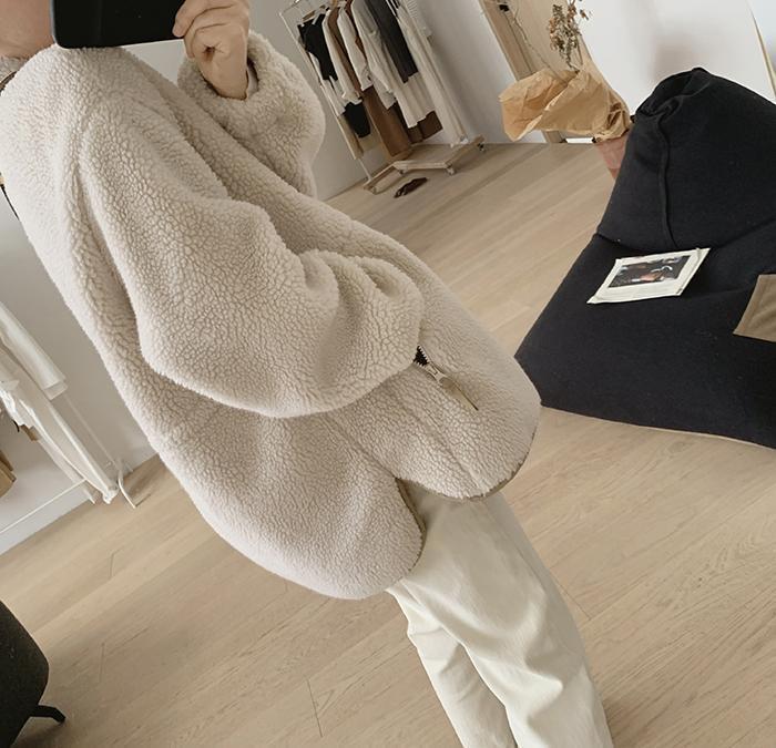 ALMIRA | Wool Coat