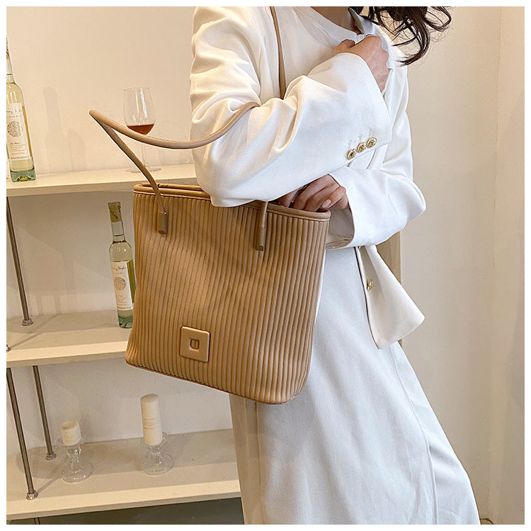 MIREILLE | Square Handbag