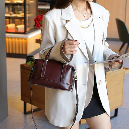 ÉLIXIA | Leather Boston Bag
