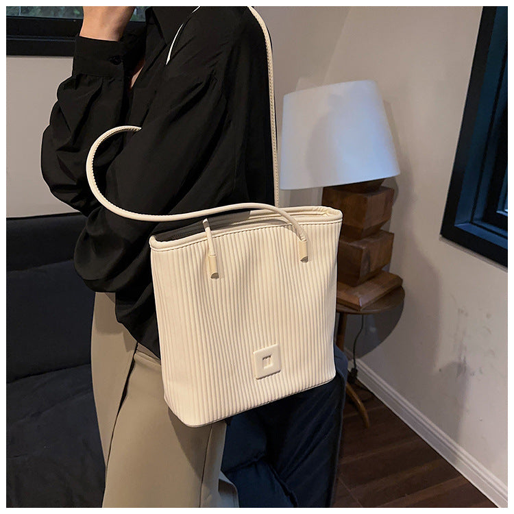 MIREILLE | Square Handbag