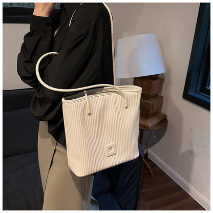 MIREILLE | Square Handbag