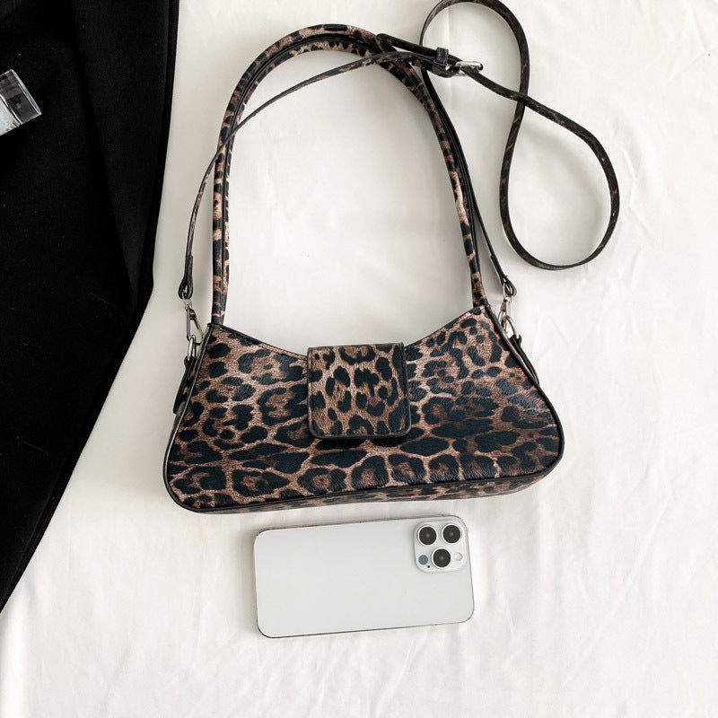 NORTEAMERICA | Bolso retro de leopardo