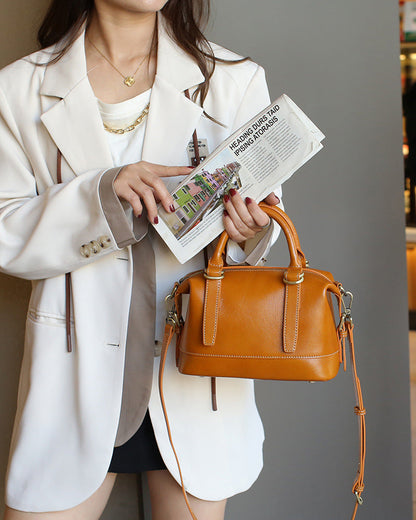 ÉLIXIA | Leather Boston Bag