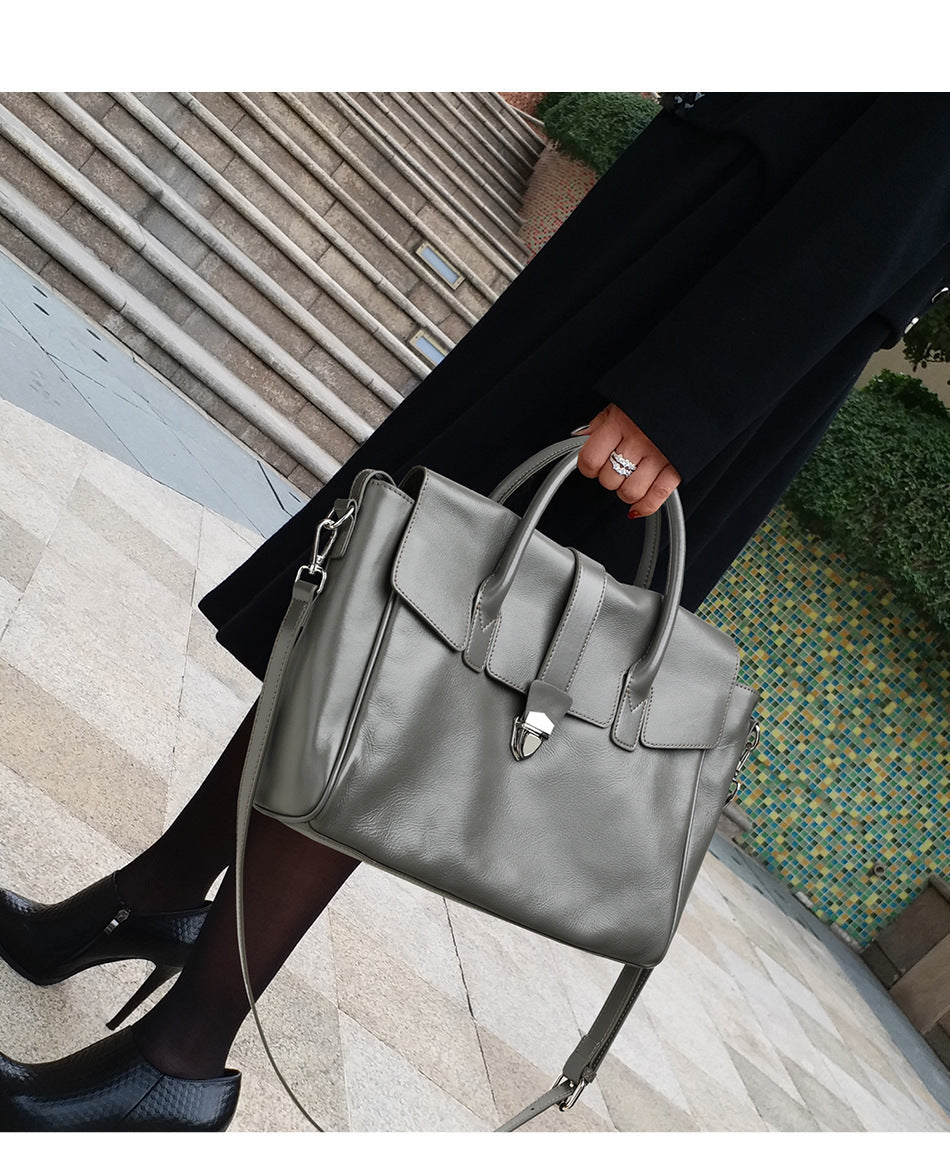 OLIVIA | Vintage Spacious Shoulder Bag 