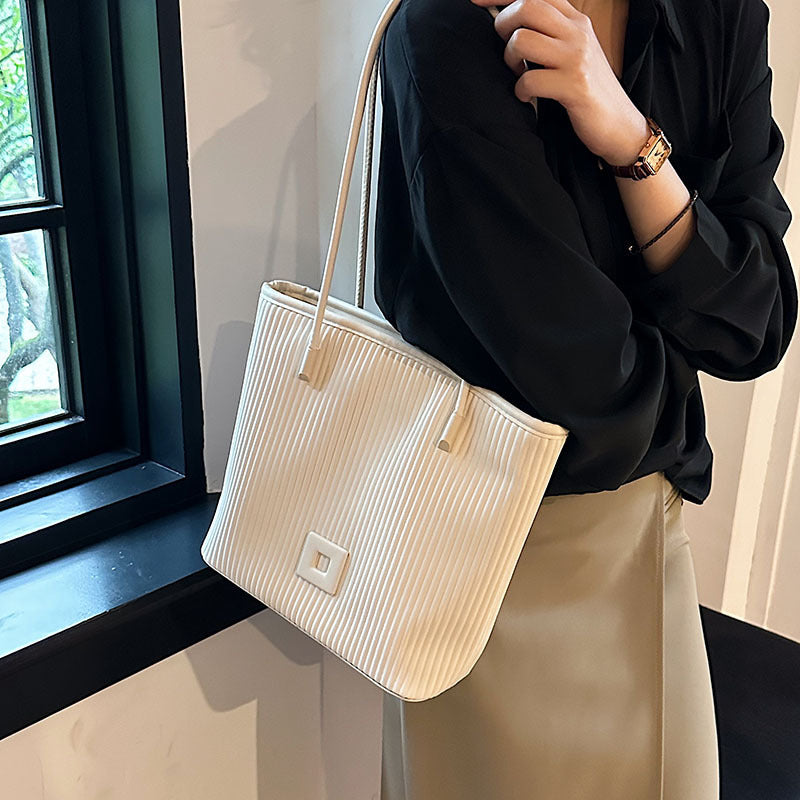 MIREILLE | Square Handbag