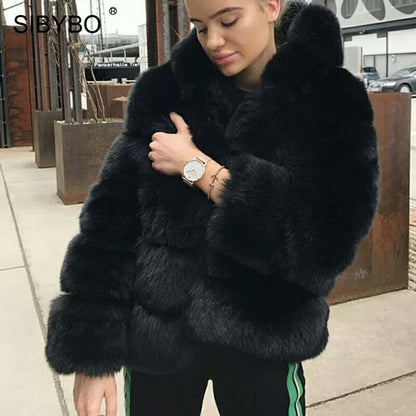CALINE | Glamorous Fur Coat