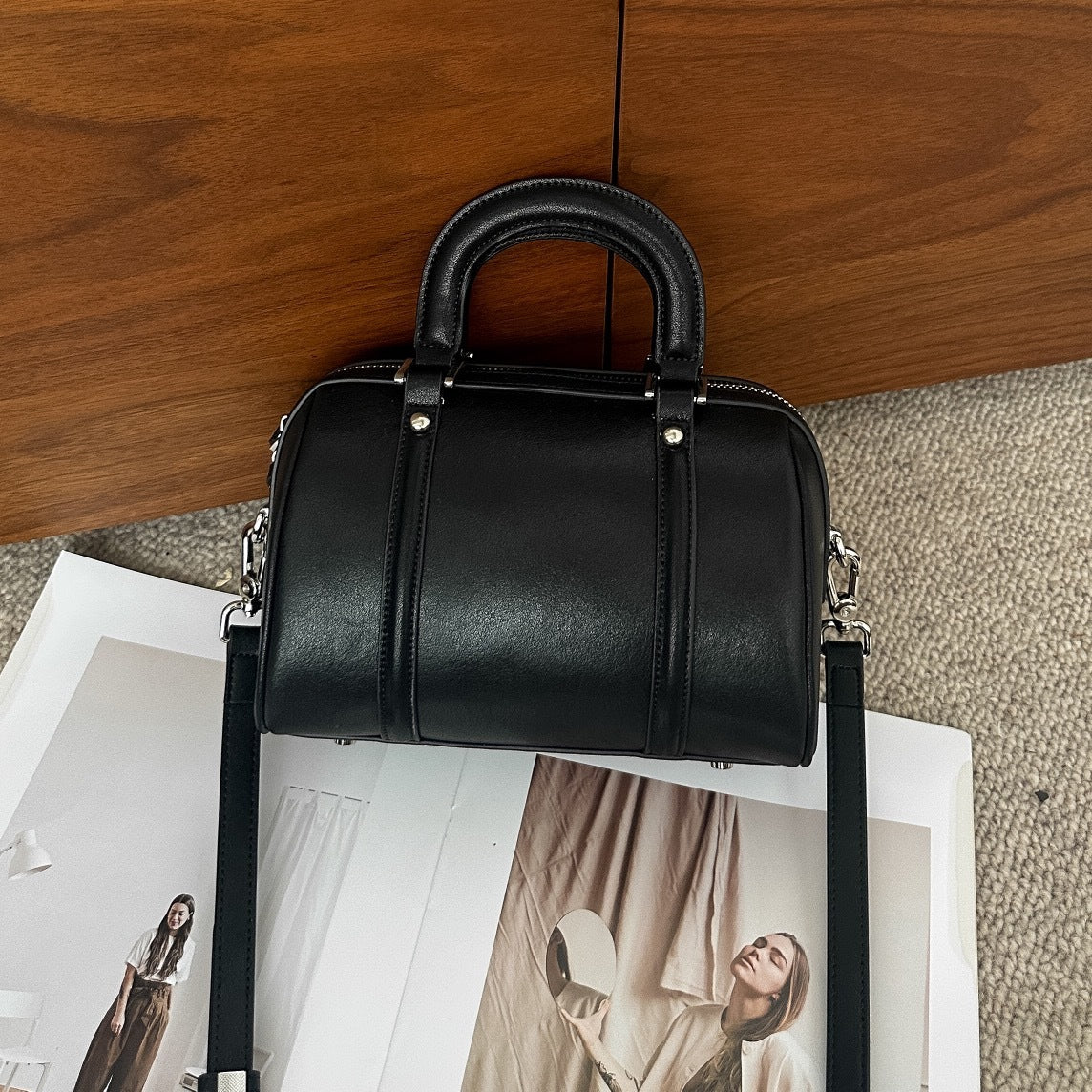 CYLEA | Cylindrical Leather Bag