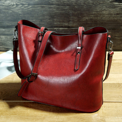 CAPILLA | Bolso de mano de gran capacidad