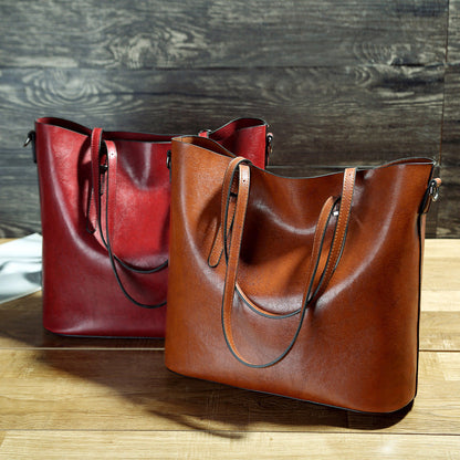 CAPILLA | Bolso de mano de gran capacidad