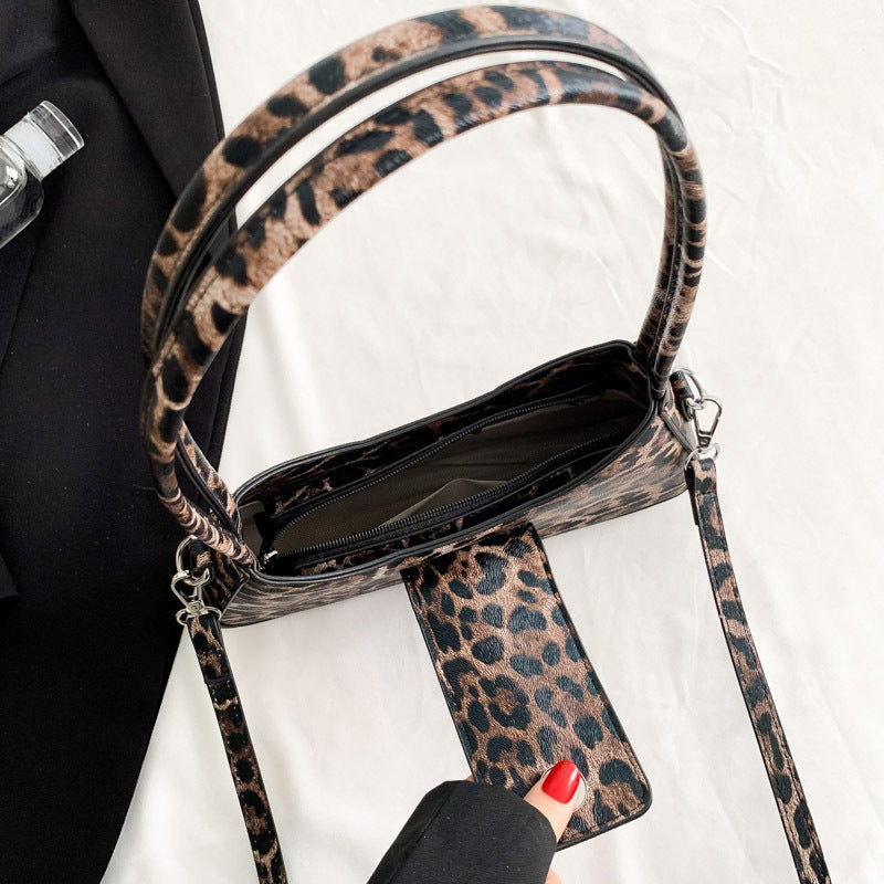 NORTEAMERICA | Bolso retro de leopardo