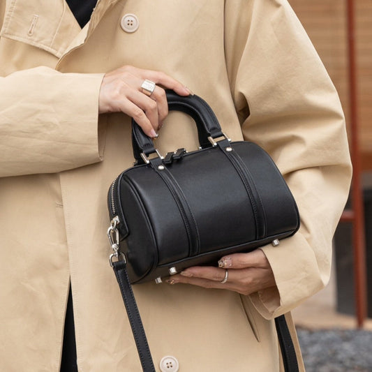 CYLEA | Cylindrical Leather Bag