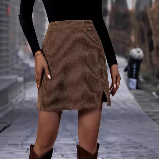 ISALIE | Chic Velvet Skirt