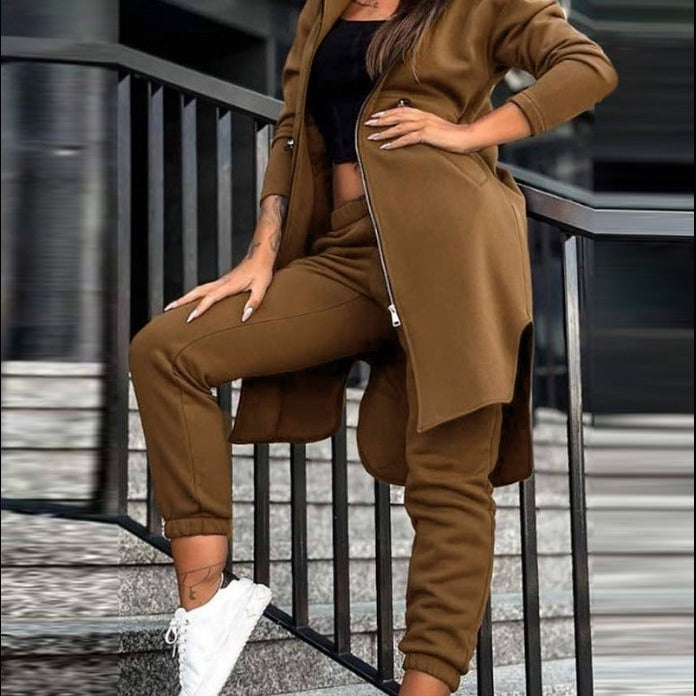ESTINA | Conjunto con capucha de moda