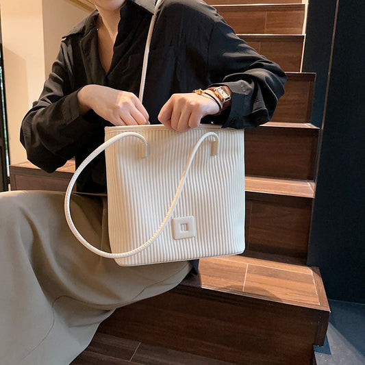 MIREILLE | Square Handbag