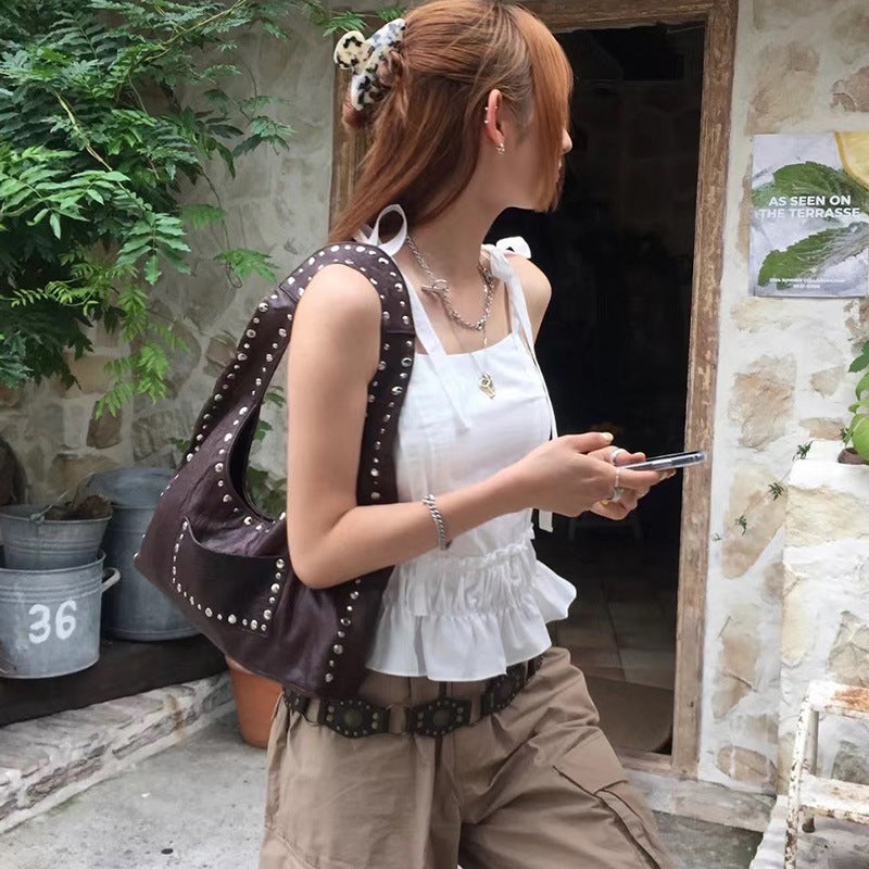 VINTAGE | Rivet Shoulder Bag