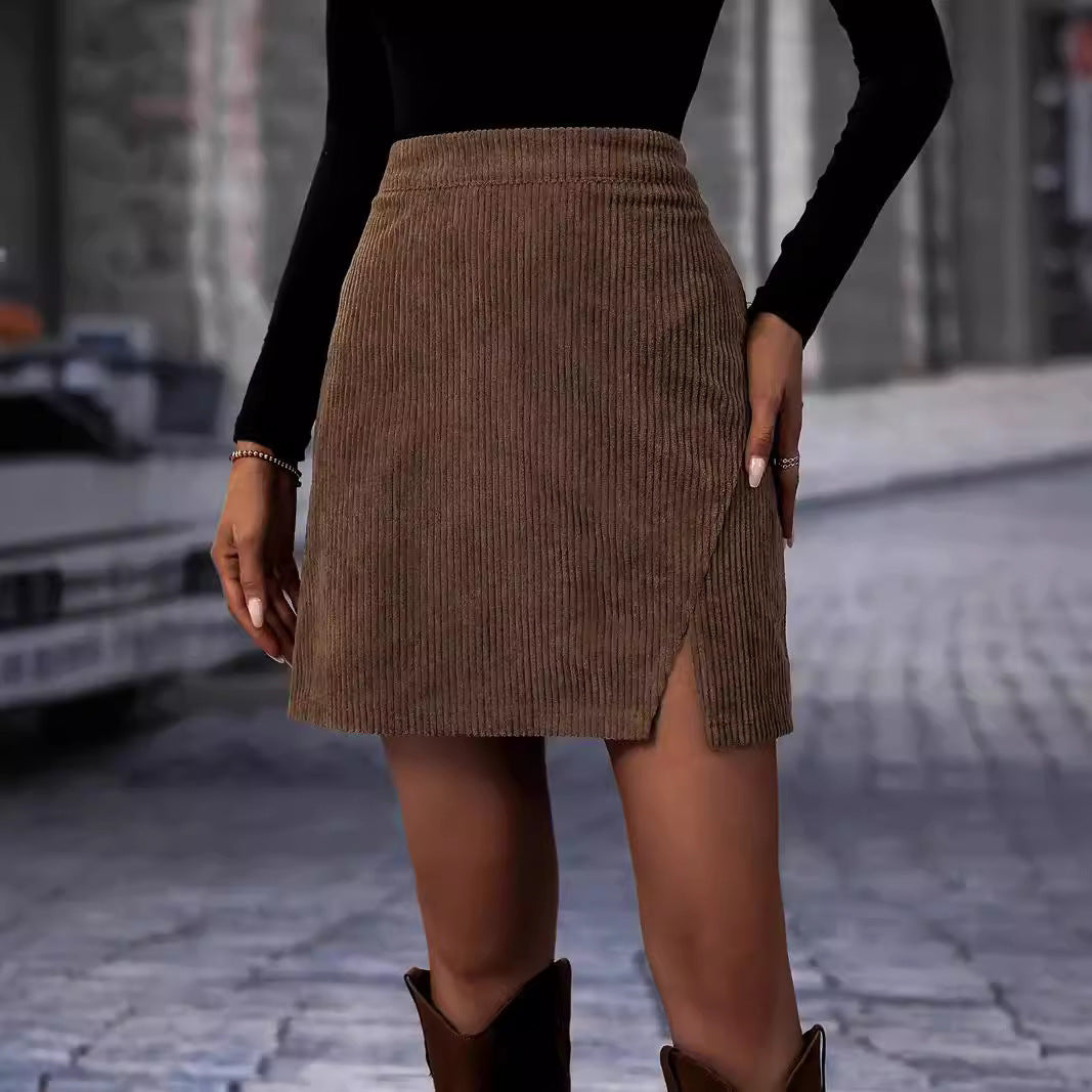 ISALIE | Chic Velvet Skirt